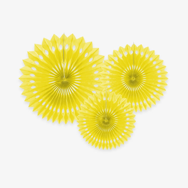Rosaces papier de soie jaunes